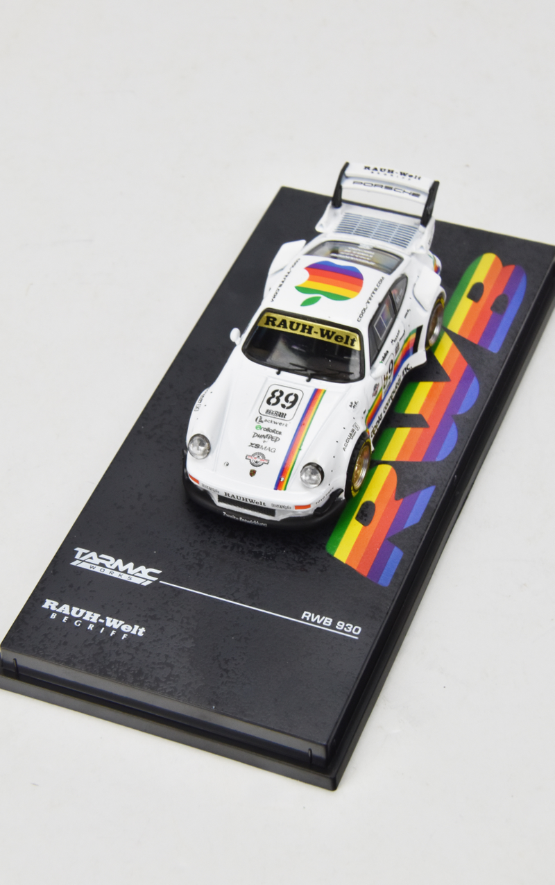 Illustration for article titled Works Wednesday: 1/64 Tarmac Works RWB 930 Apple Edition